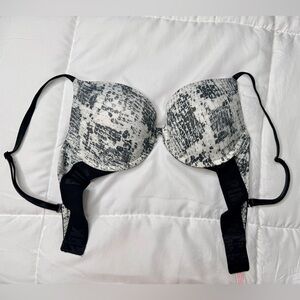 Victoria’sSecret-PINK Black and White Women's Bra Pre-Owned 34C